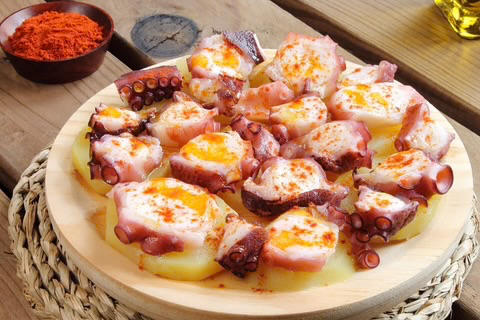 [P1700C2] Poulpe cuit et coupé tapas 800g